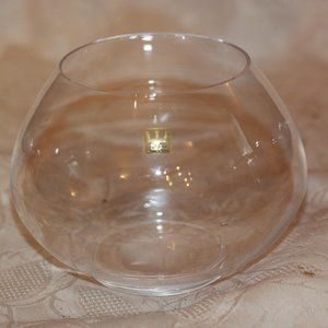 KOSTA BODA  glass bowl Clear Sweden art glass Vintage  Measures 4 1/2 x 5 1/2 in